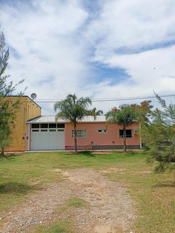 Casa sobre el rio en Helvecia 