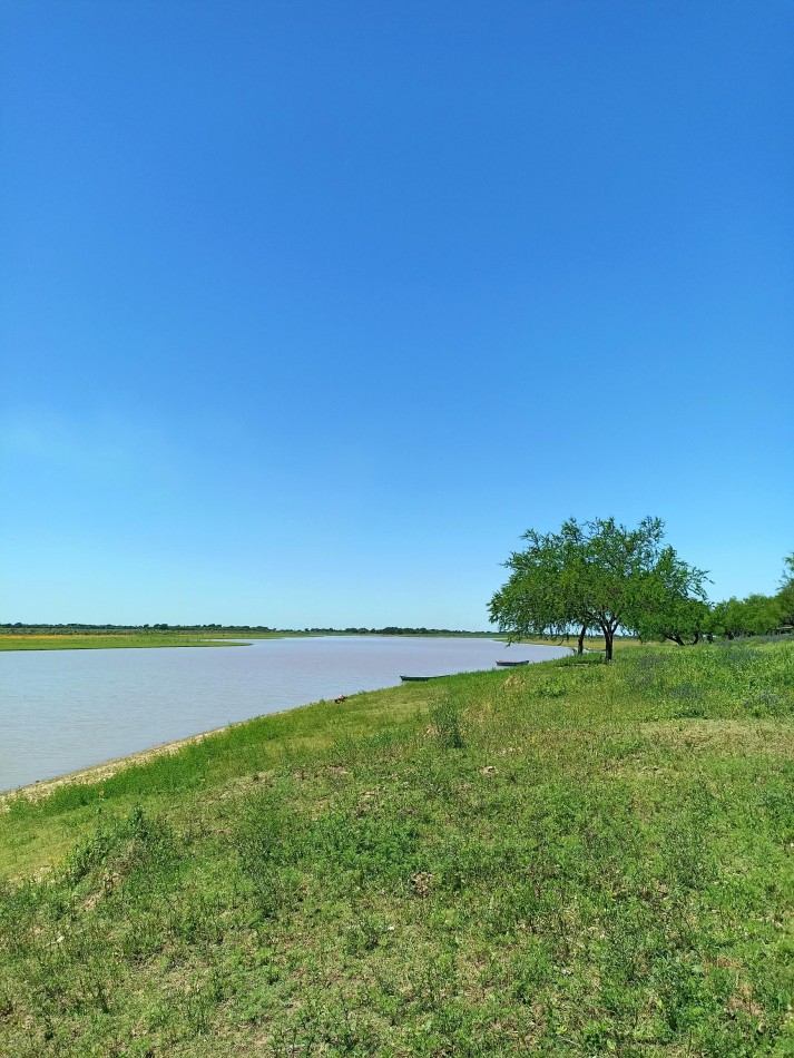 3 Hectareas en venta sobre el rio en Helvecia 