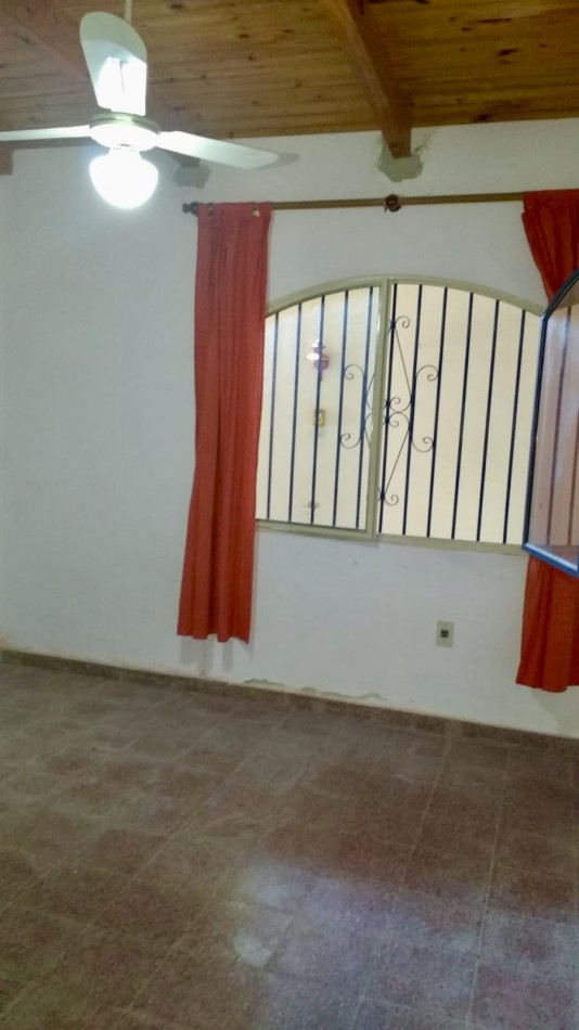 Casa en venta con vista al rio en Helvecia 