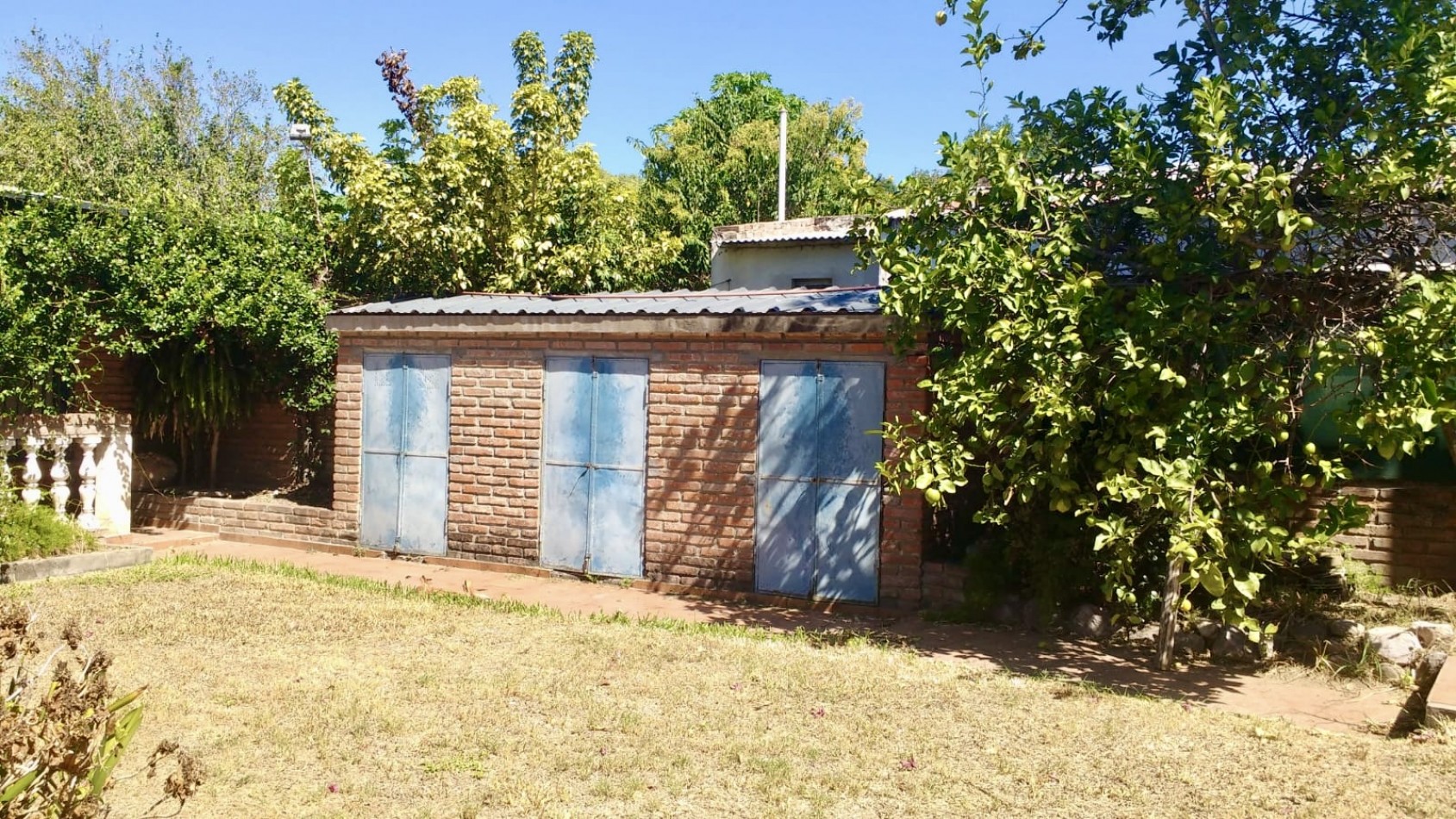 Casa en venta con vista al rio en Helvecia 
