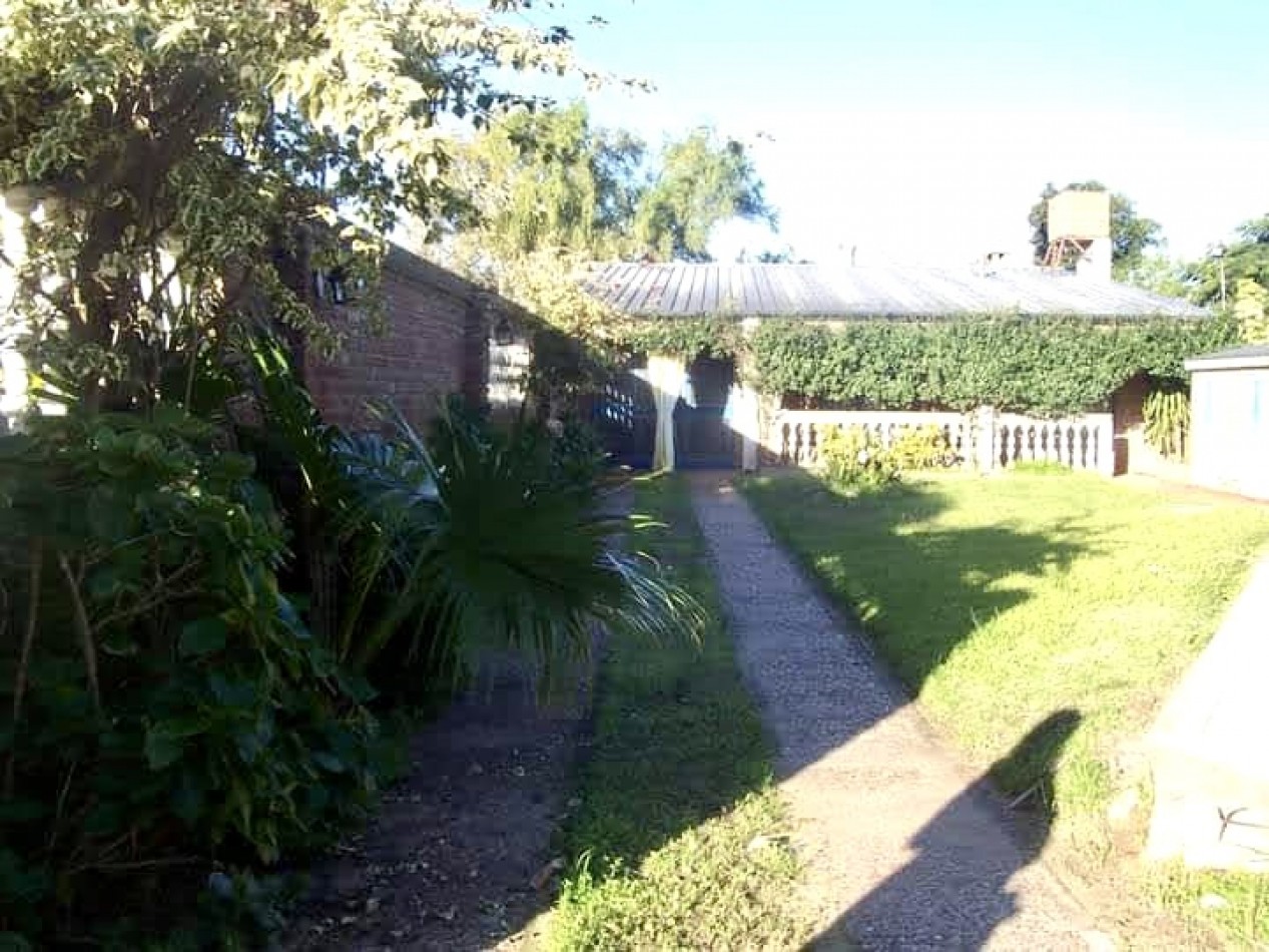 Casa en venta con vista al rio en Helvecia 